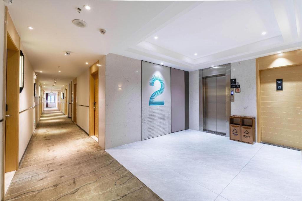 Comfort Zengcheng Wanda Plaza Metro Station 2*