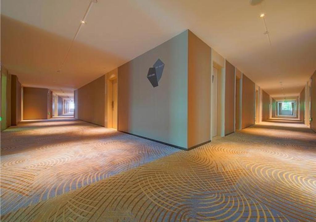 Hotel Echarm Changlong Shiqiao Metro Station 3*