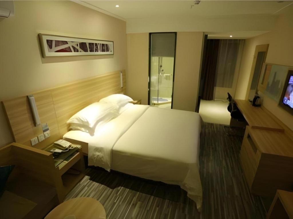 Hotel Comfort Zhongluotan Culture Square