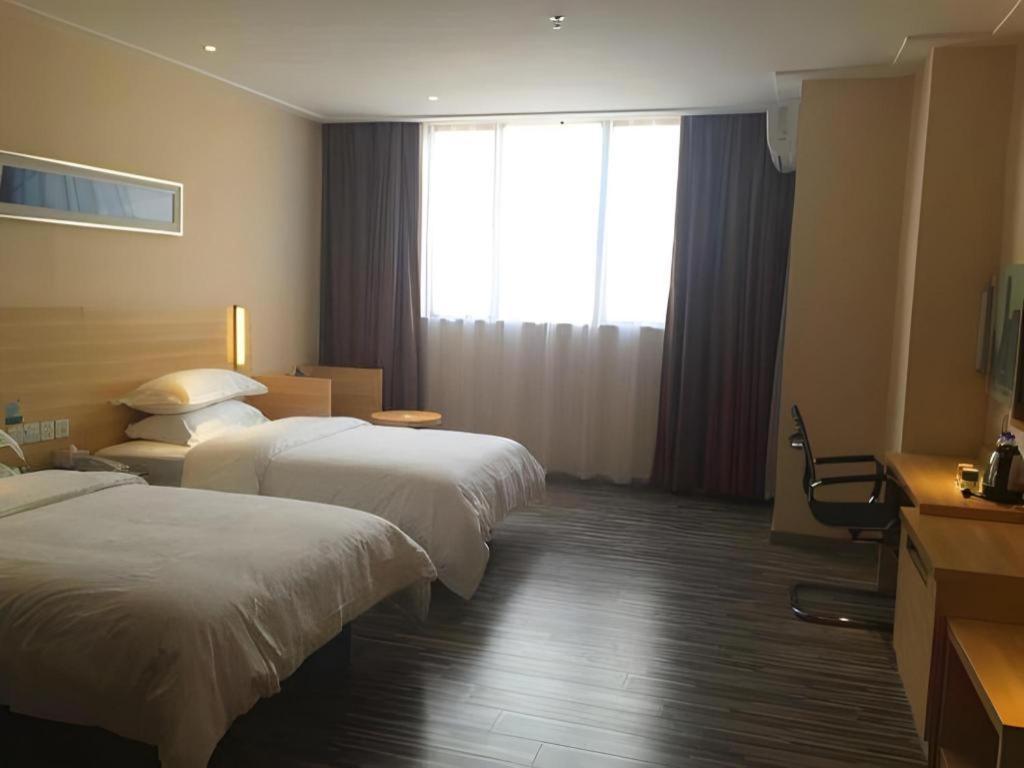 Comfort Zhongluotan Culture Square Hotel
