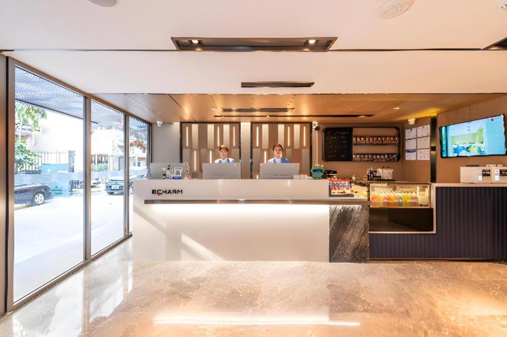Hotel Echarm Tiyu West Raod Metro Station 3*