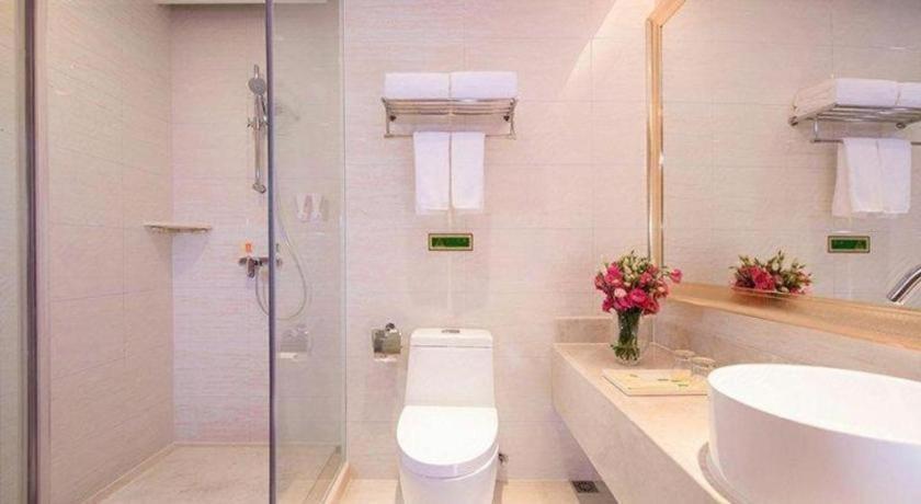 Vienna 3 Chebei Station Hotel 3*