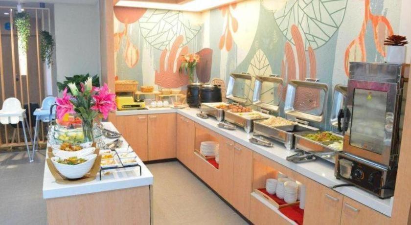 Hanting Fanyu Bridge Walking Street Hotel