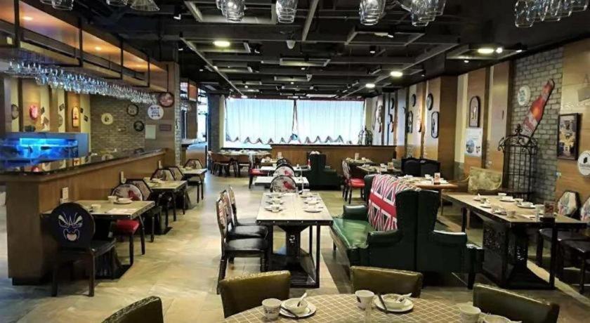 Rongjin Hotel 4*