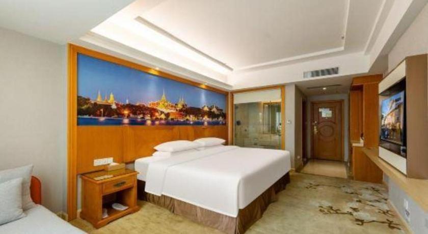 Hotel Vienna Luochongwei Bus Station Branch Guangzhou