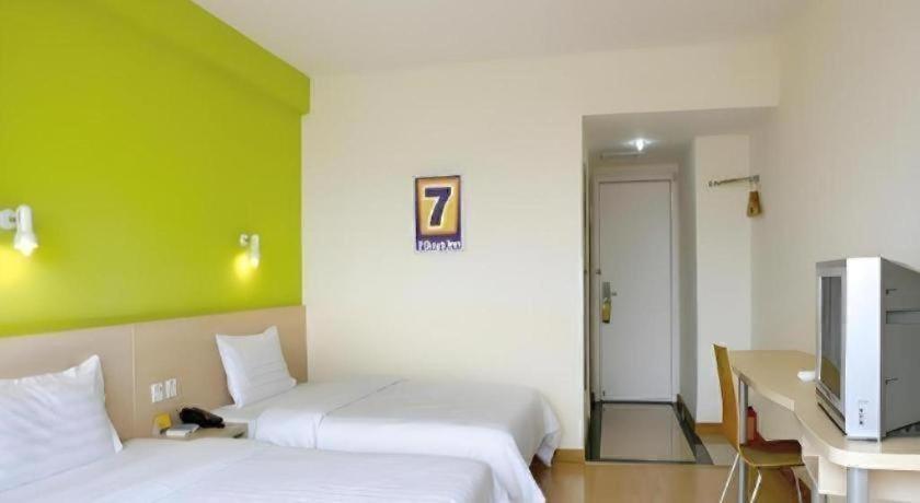 Hotel 7 Days Zhongshan 1st Overpass Branch Guangzhou