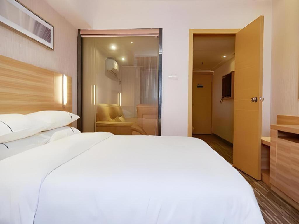Hotel Comfort Luyuan Road Taojin Metro Station
