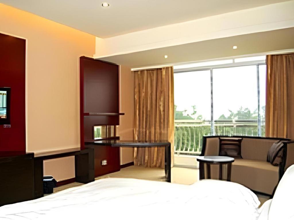Shenggao Dongpu Branch 3*