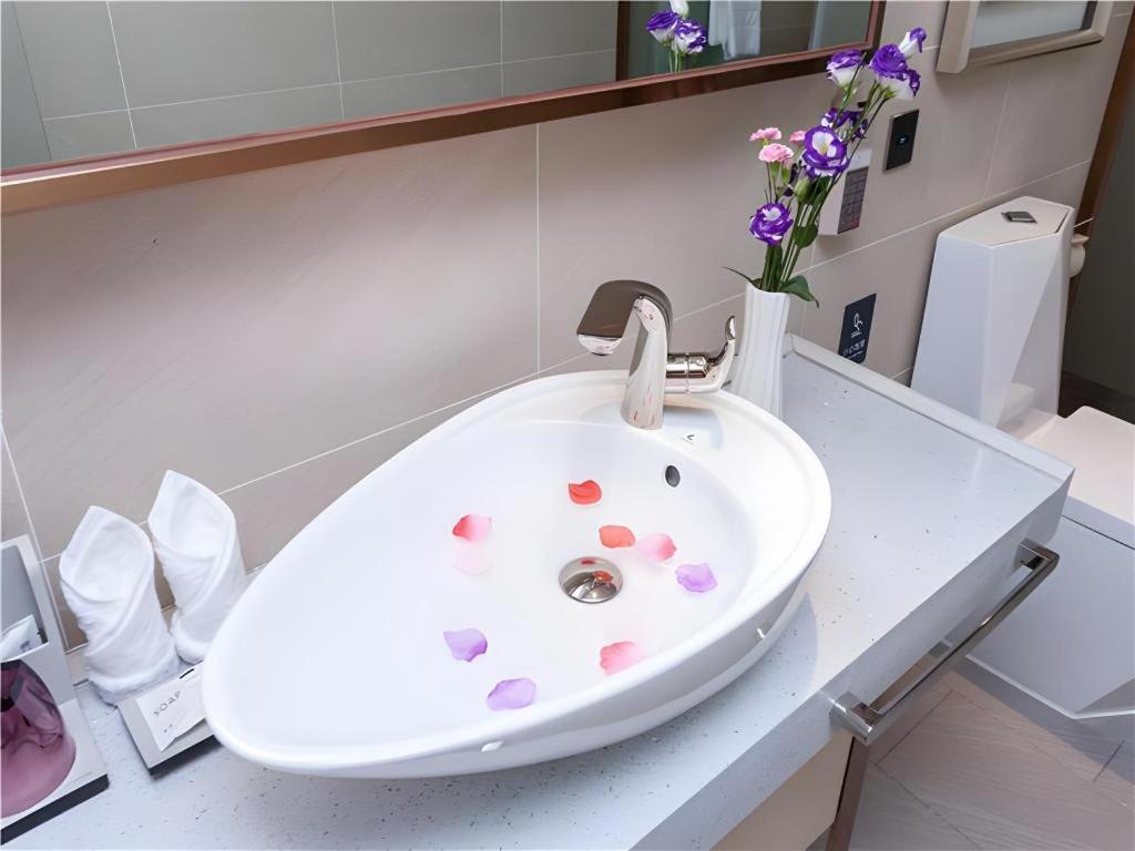 Hotel Lavande Zengchen Xintang Light Railway Station Guangzhou