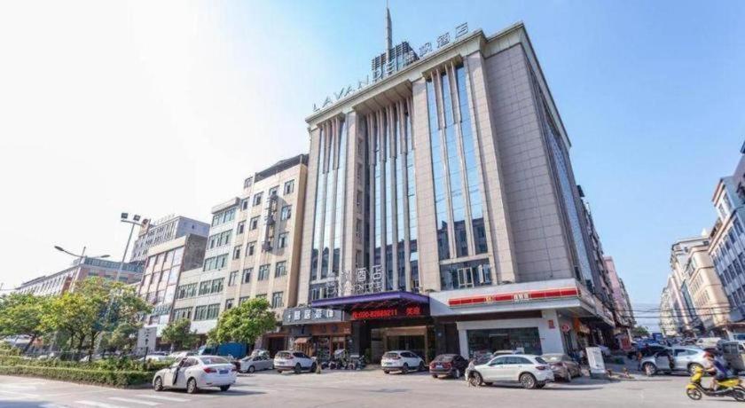 Lavande Zengchen Xintang Light Railway Station Hotel