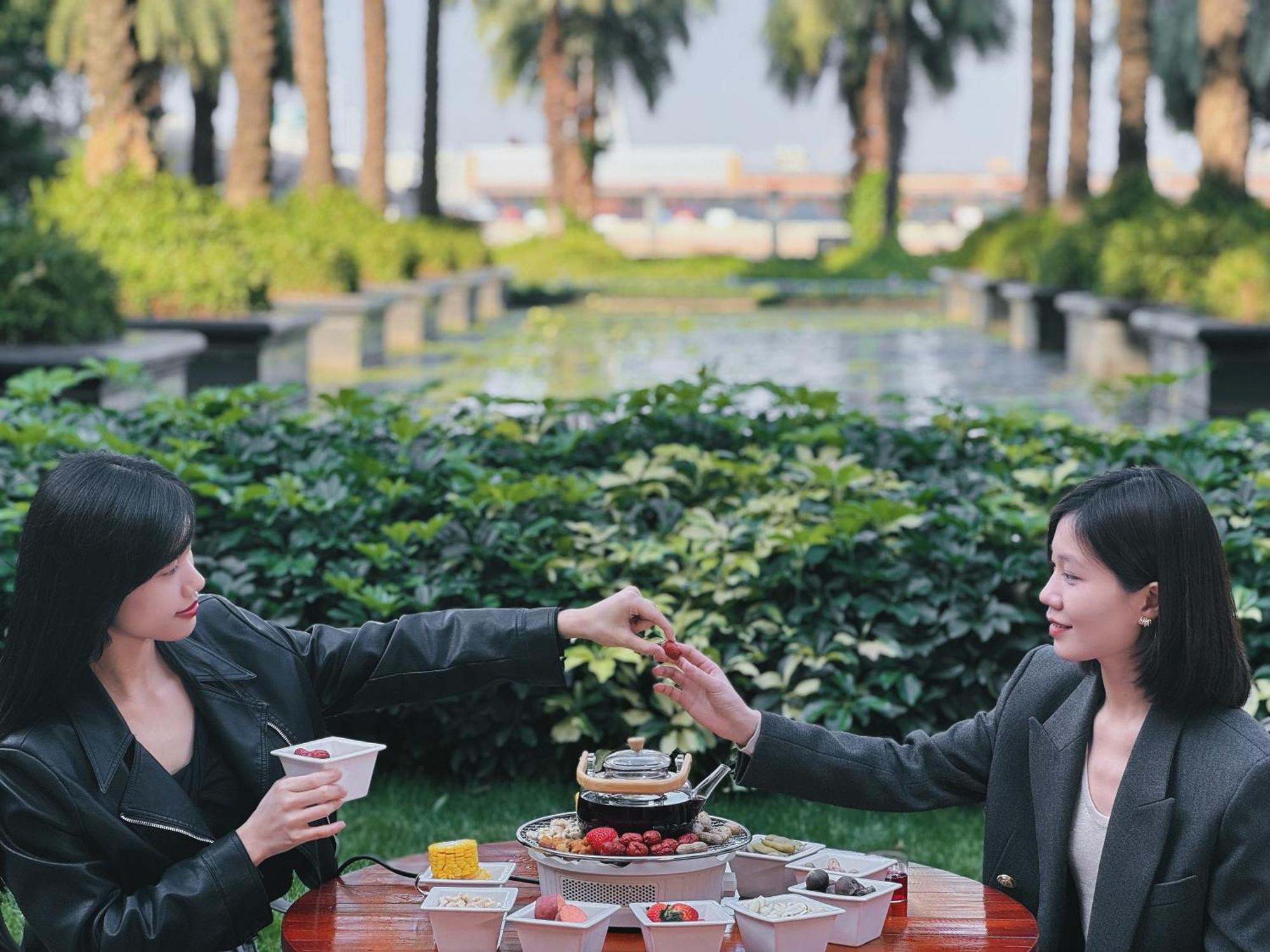 Chateau Star River Guangzhou-Free Shuttle Between Hotel And Exhibition Center & Welcome Drink During Canton Fair 5* Guangzhou