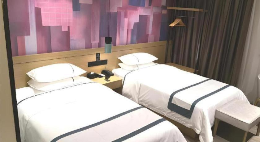 Hotel Comfort Shisanhang Shachong Metro Station