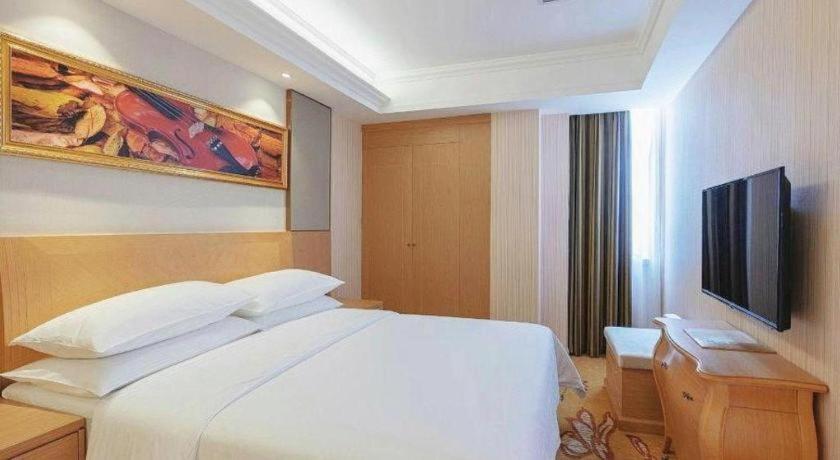 Vienna Baiyun Airport Huadu Avenue Hotel