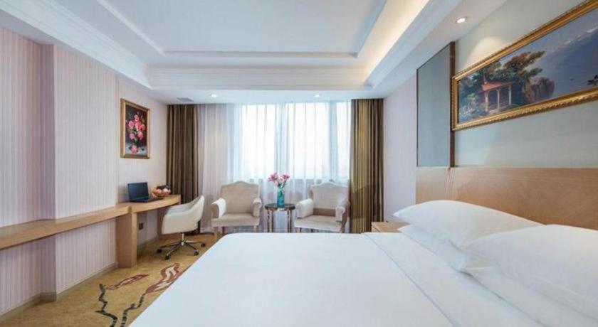 Vienna Baiyun Airport Huadu Avenue 3* Guangzhou