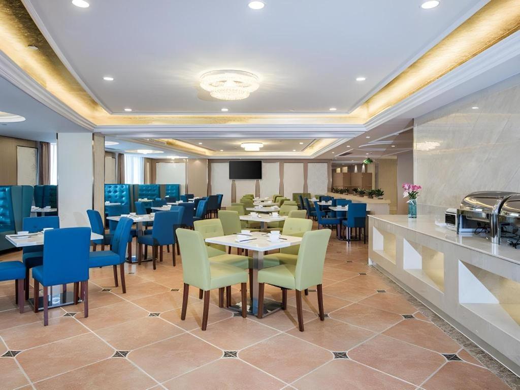 Vienna Baiyun Airport Huadu Avenue Hotel