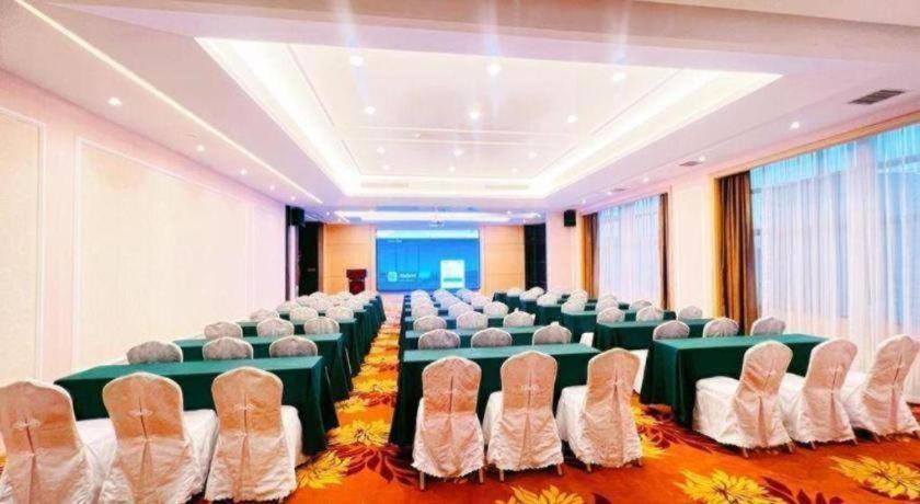 Hotel Vienna Panyu Square Guangzhou