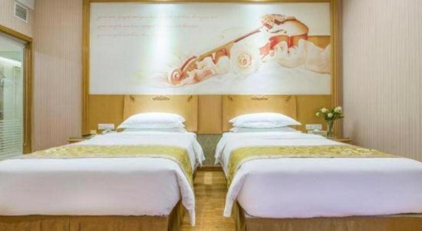 Vienna Panyu Shiqiao Center Branch 4* Guangzhou