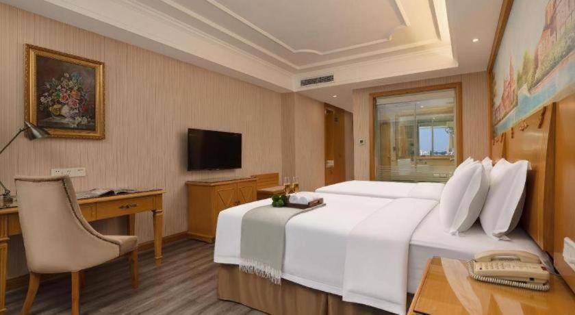 Hotel Vienna Panyu Shiqiao Center Branch 4*