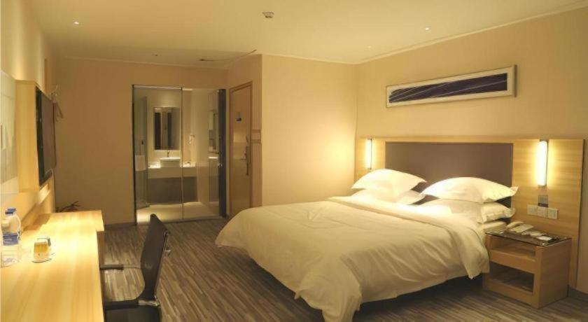 Hotel Comfort Baiyun Avenue North Metro Station Baiyunbao Guangzhou