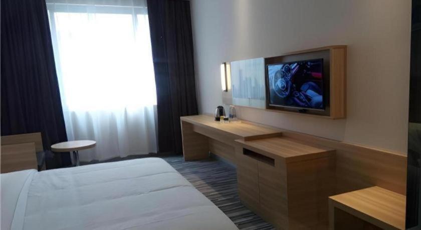 Hotel Comfort Baiyun Moutain Yongtai Metro Station Guangzhou