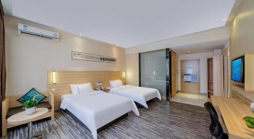 Comfort Baiyun Moutain Yongtai Metro Station Hotel