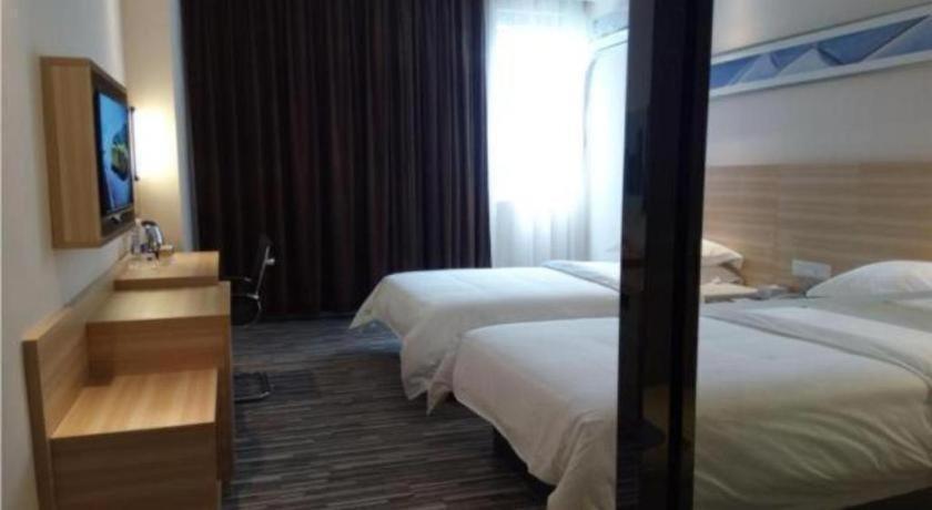 Hotel Comfort Baiyun Moutain Yongtai Metro Station Guangzhou