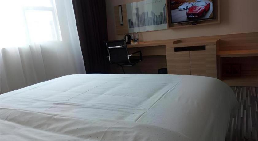 Hotel Comfort Baiyun Moutain Yongtai Metro Station
