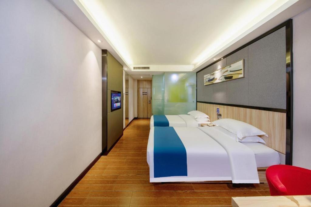 Wenxing Gangding Metro Station Branch Hotel Guangzhou