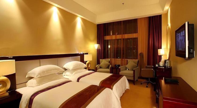Chuanghui Business Hotel
