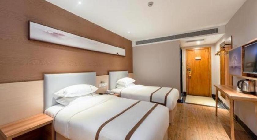 Jtour Zhongluotan Metro Station Hotel Guangzhou