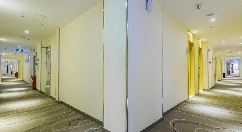 Comfort Tianhetang Xiajunjing Garden Hotel 2*
