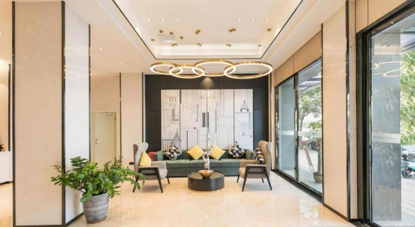 Comfort Zengcheng Wanda Plaza Metro Station Hotel