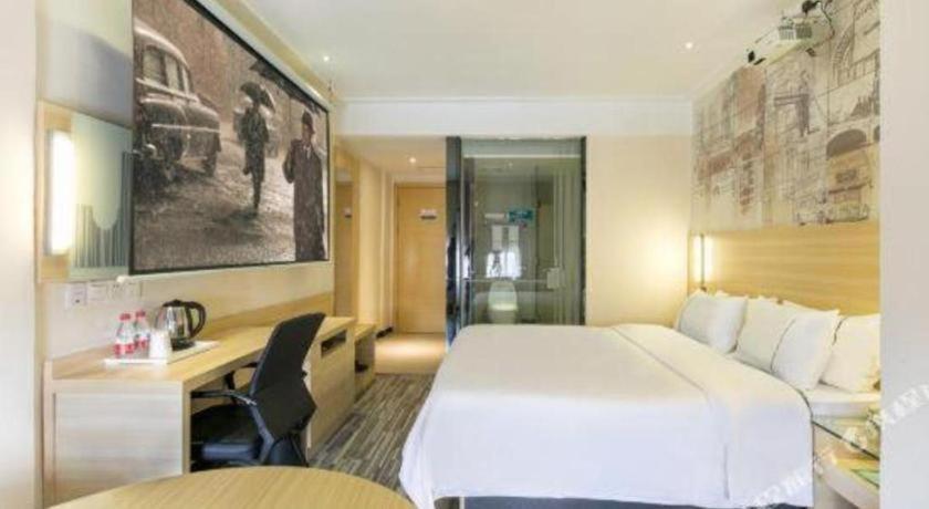 Comfort Zengcheng Wanda Plaza Metro Station 2*