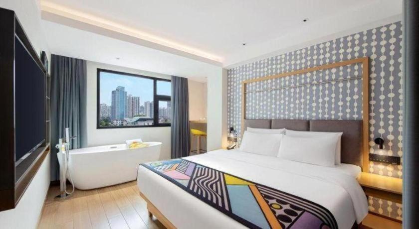 Citynote Beijing Road Pedestrian China Plaza 2*