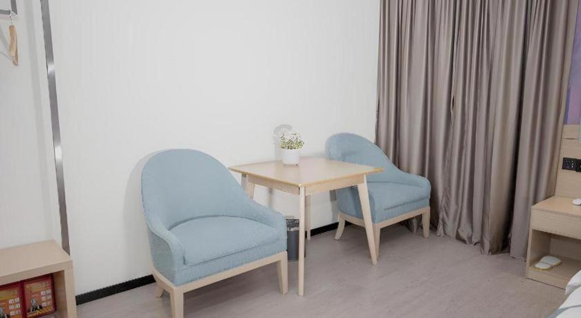 Comfort Shisanhang Shachong Metro Station Hotel