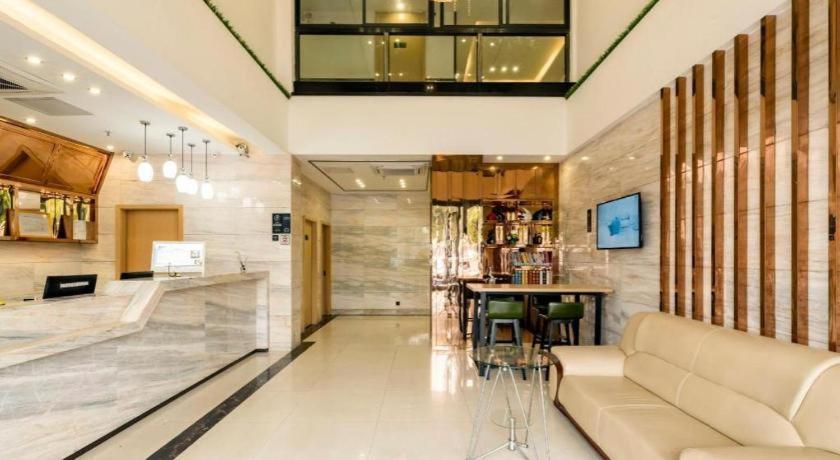 Comfort Jiahe Wanggang Metro Station Police Academy Changhong Hotel 2*