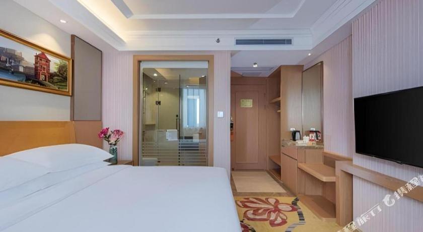 Hotel Vienna Baiyun Airport Huadu Avenue 3*