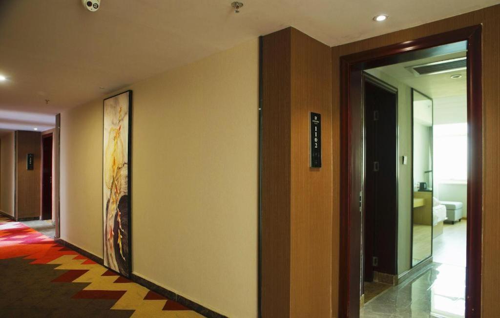 Borrman Tower Zhongda Metro Station Pazhou Exhibition Hotel