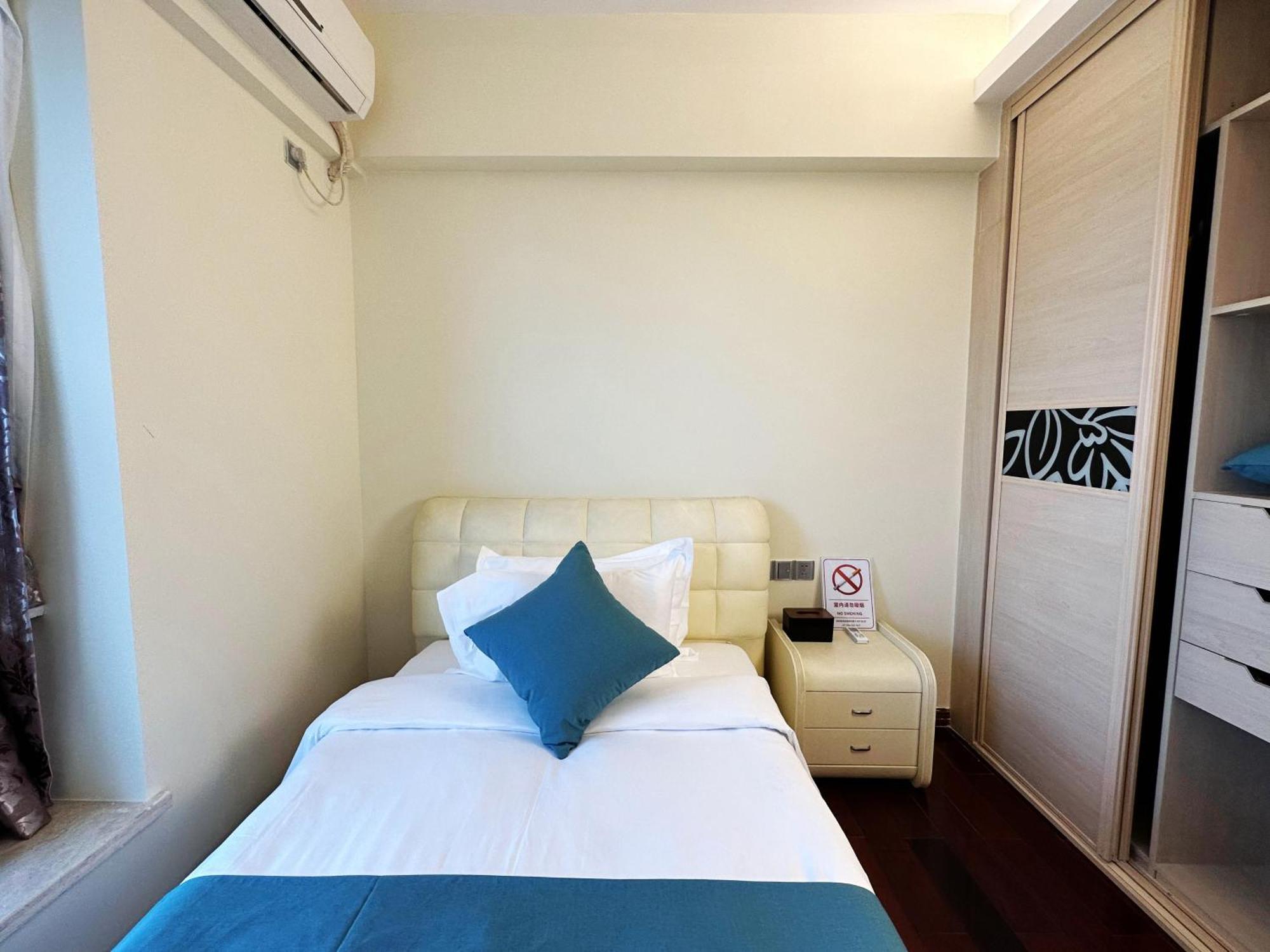 Huiju Hotel 3*