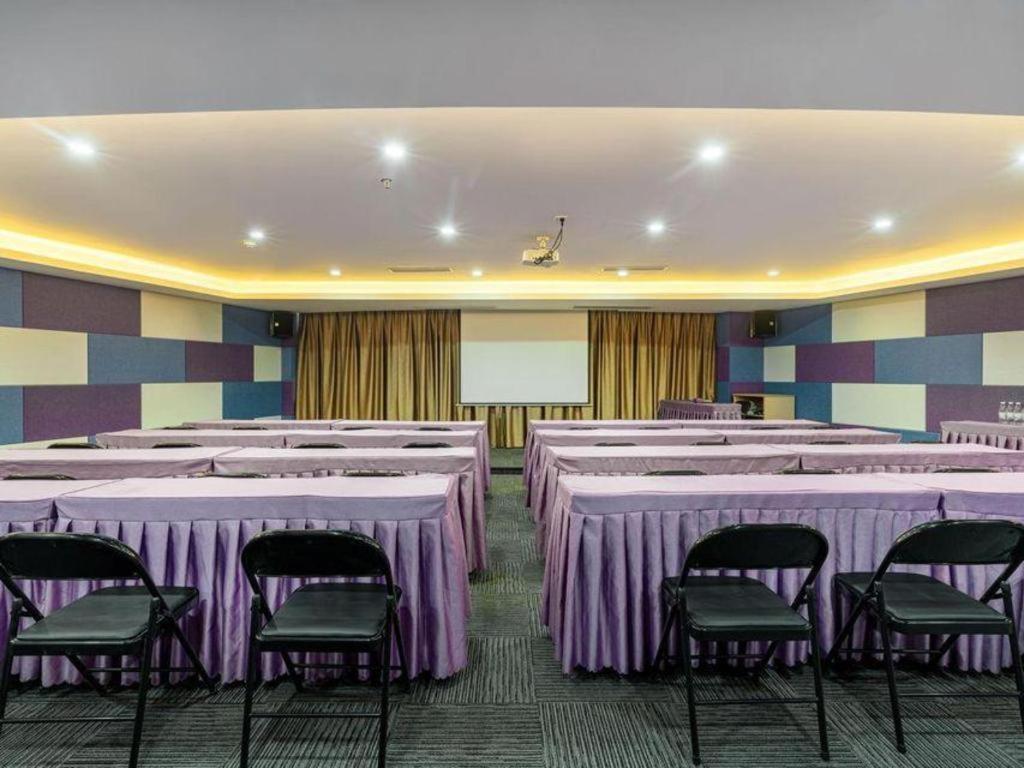 Lavande Fangcun Huadiwan Metro Station Hotel