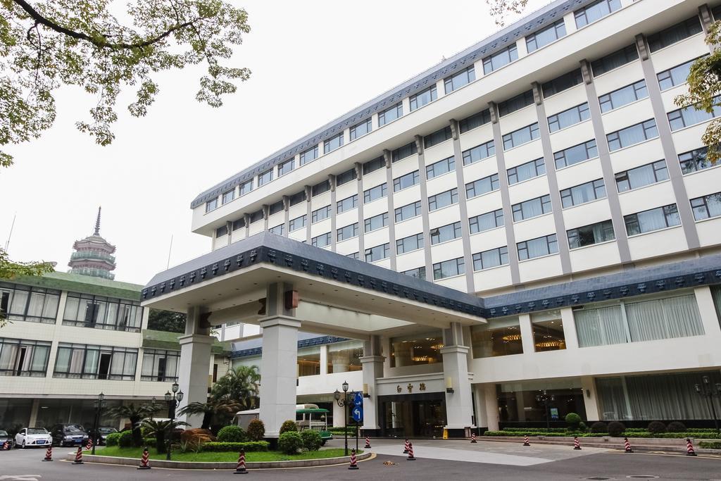 Hotel Guangdong Yingbin Hotel-free Fair Shuttle Bus