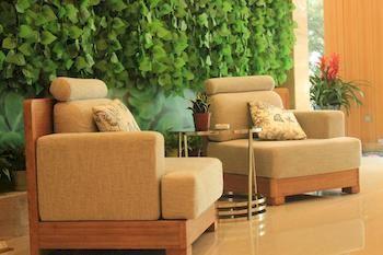 Joyous Seasons Hotel