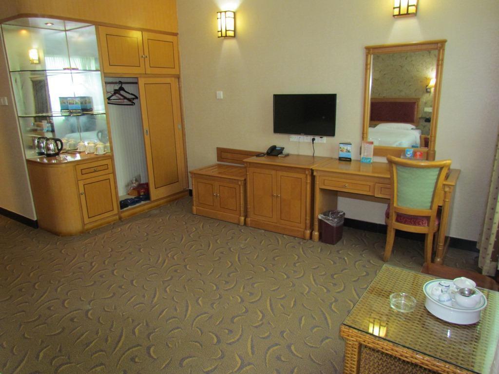 Lucky Hotel