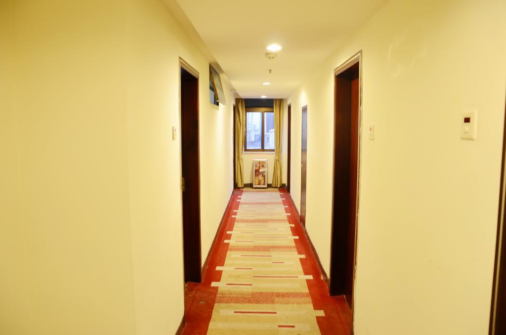 Kaiserdom Shangxiajiu Hotel 2*
