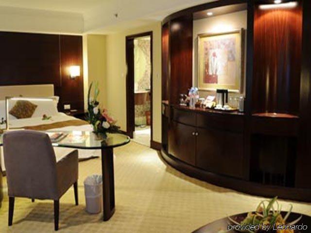Royal Hotel 4*