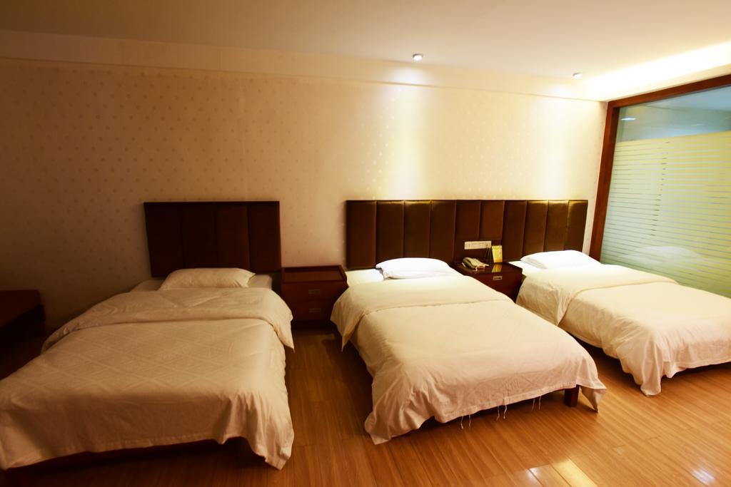 Kaiserdom Baiyun Airport-24-hour Airport-free Shuttle Bus