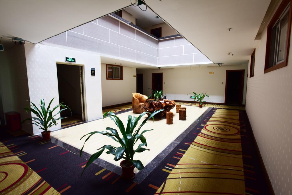 Kaiserdom Baiyun Airport-24-hour Airport-free Shuttle Bus 2* Guangzhou