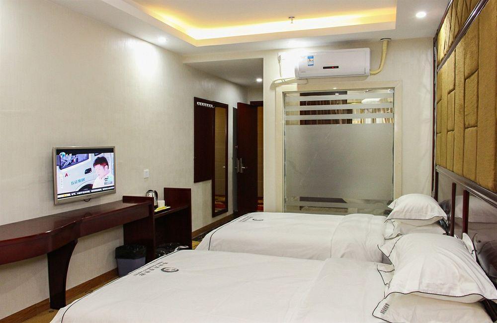 Echarm International Tower Pazhou Convention And Exhibition Center Lujiang Subway Metro Branch - Free Shuttle Bus To Fair Complex During Fair Period Hotel