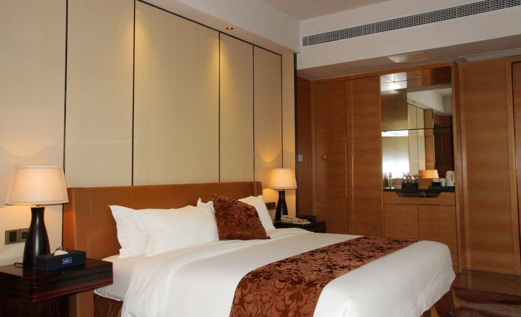 Hotel Hoikong Boutique Pazhou Branch 4*