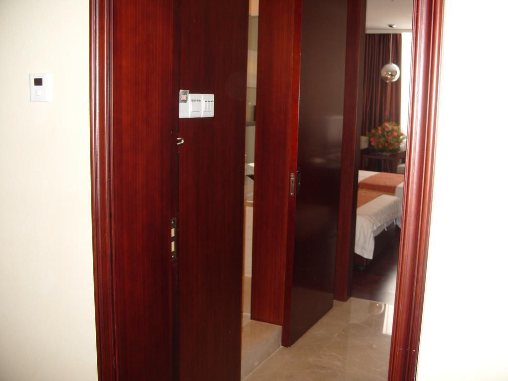 Shamian Hotel